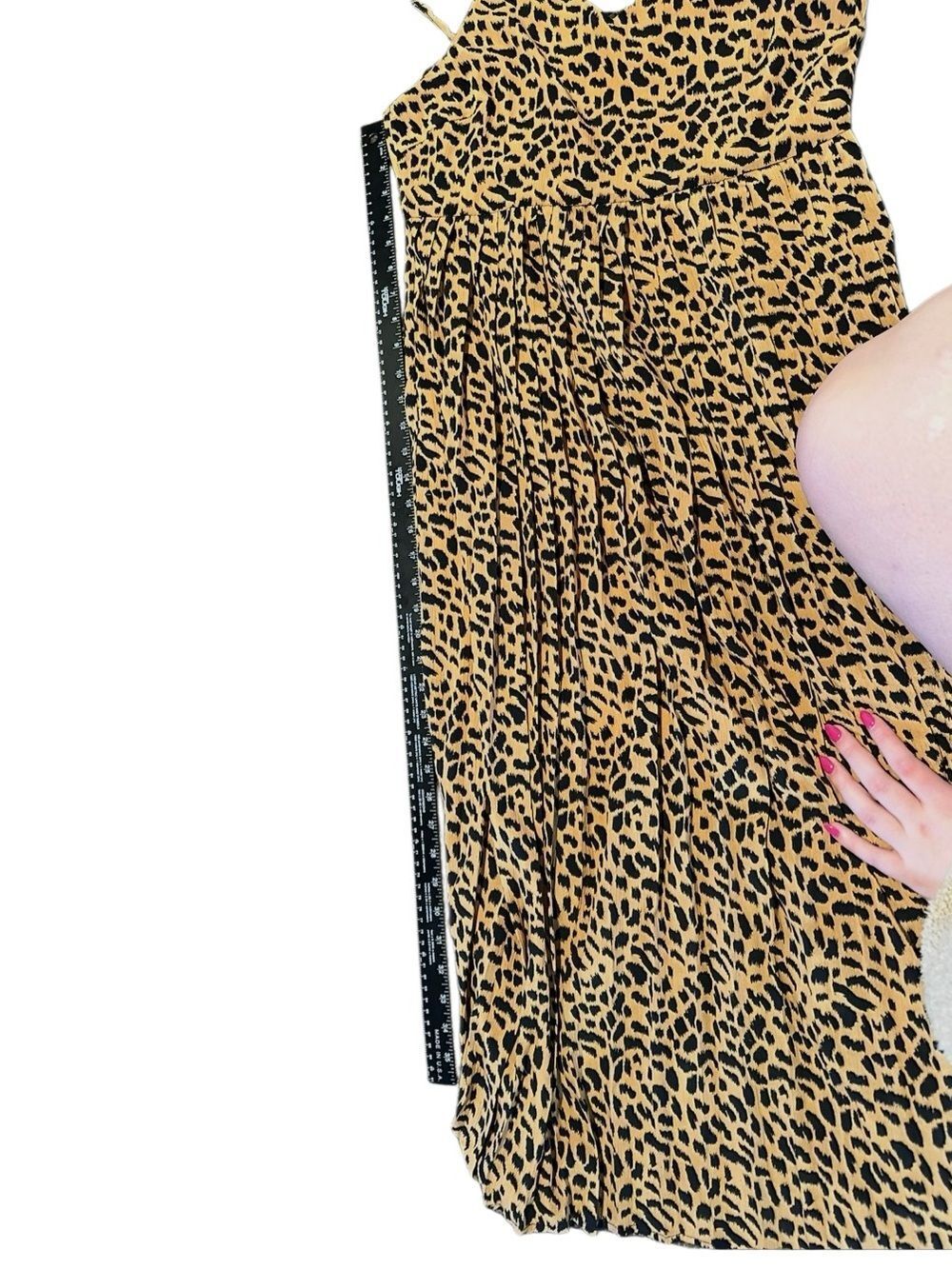 Doe & Rae Leopard Print Maxi Dress Size L Pleated Spaghetti Strap Animal Print - Picture 7 of 9